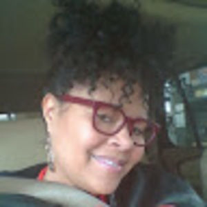 Meet your Posher, Yolanda
